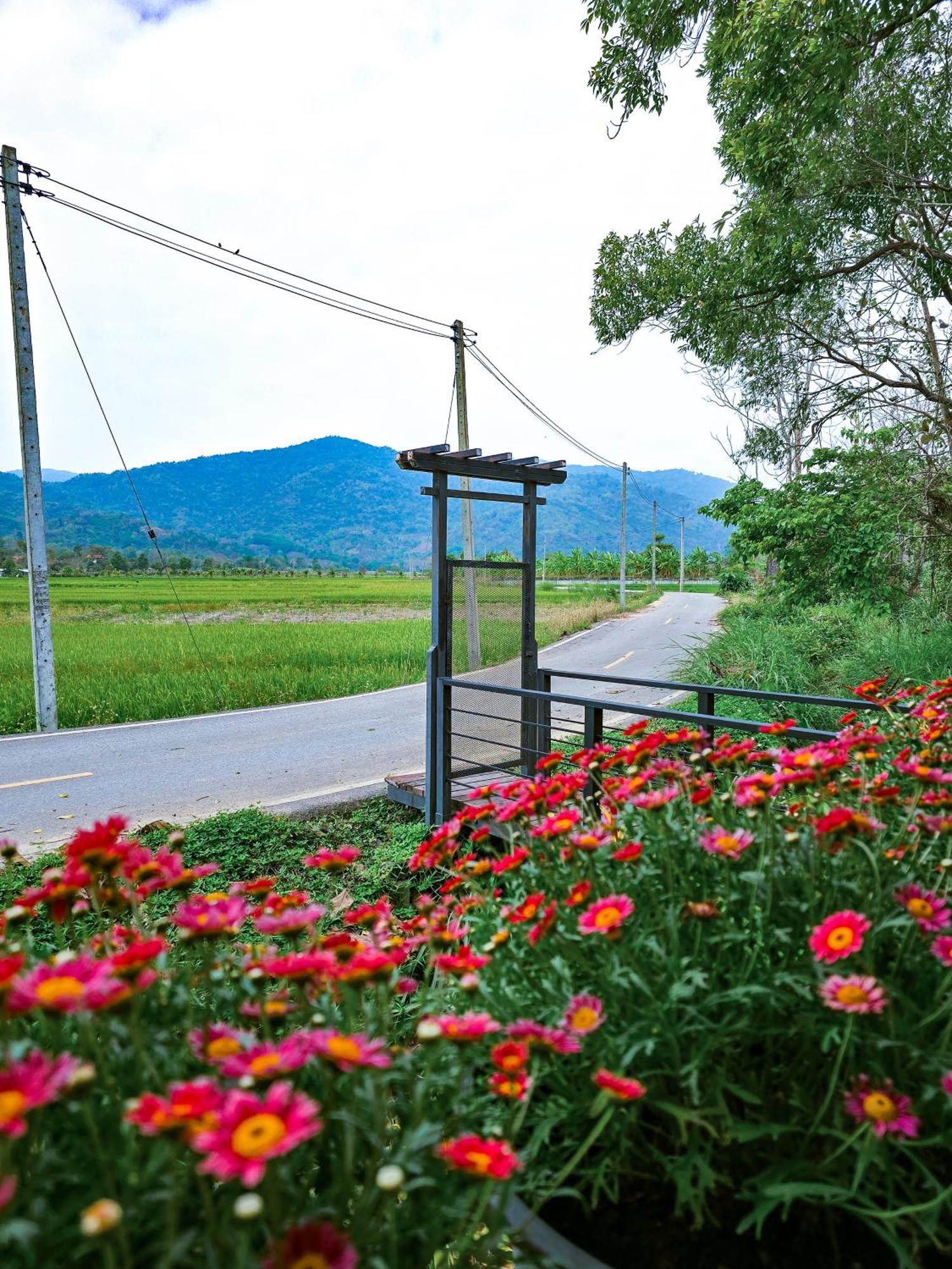 Hotel Baan Sin Suk Chiang Rai Zewnętrze zdjęcie